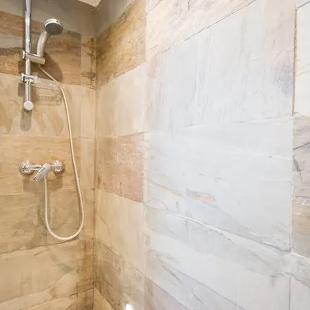 Tgh/ Atico Calle Victoria Apartment *